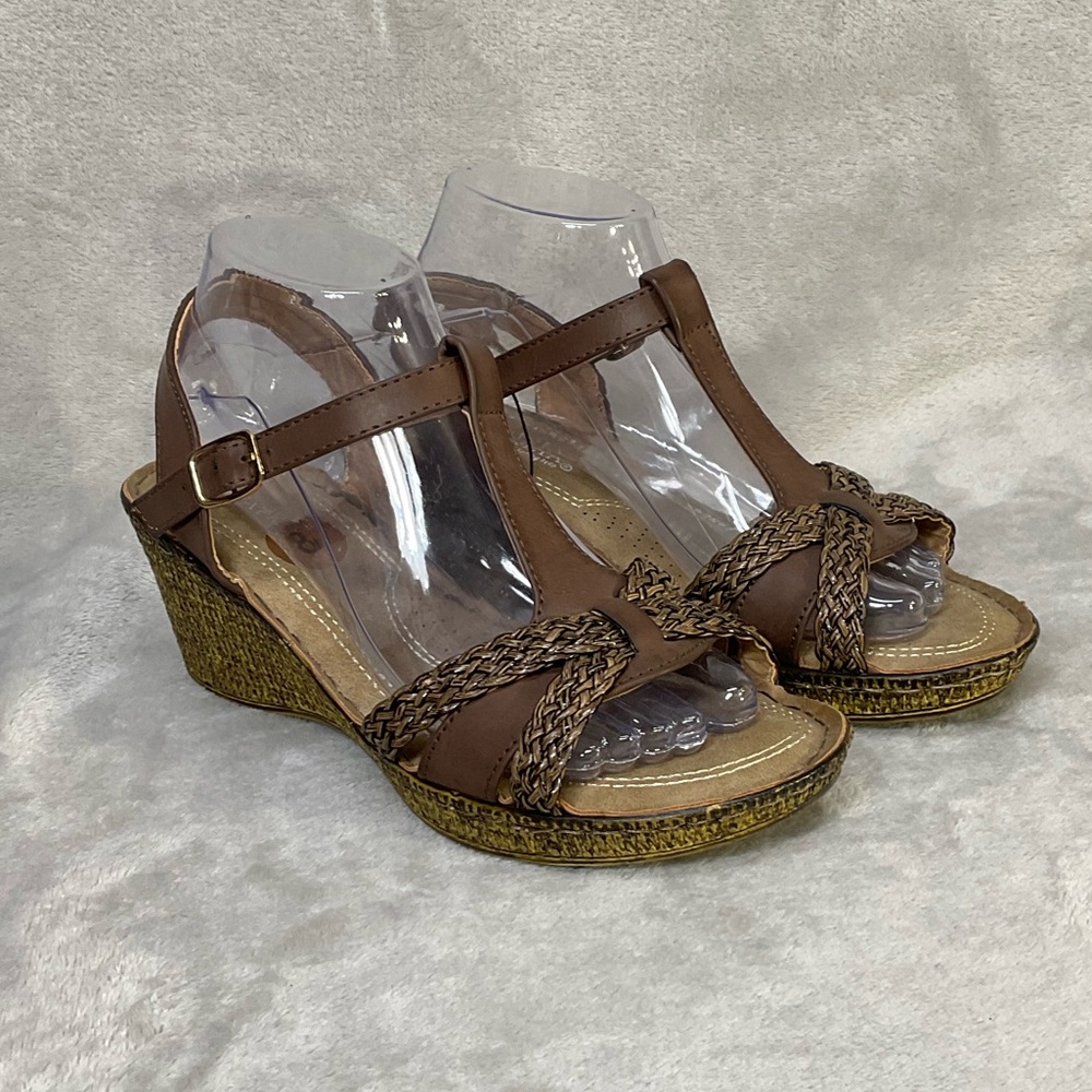 NWOB Patrizia Malorie Spring Step Brown Platform Wedge Sandals Womens 8